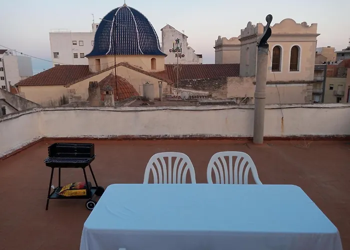 Al Lado Del Mercado