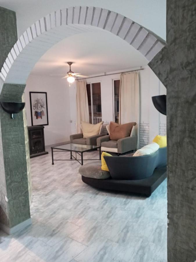 Al Lado Del Mercado Apartment